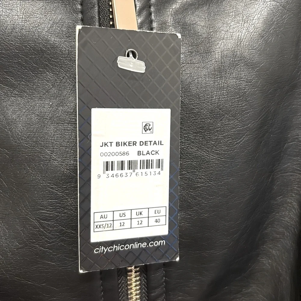 NWT [City Chic] Biker Moto Black w/ Gold Zip-Up Leather Jacket Coat Women’s 12 - Picture 13 of 15